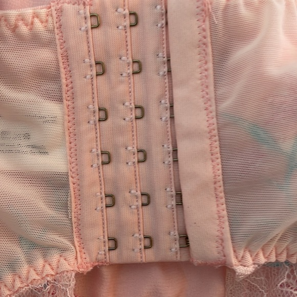 NWOT Bettie Page x playful promises satin bra and garter belt retro size 14 10 L - Picture 10 of 12